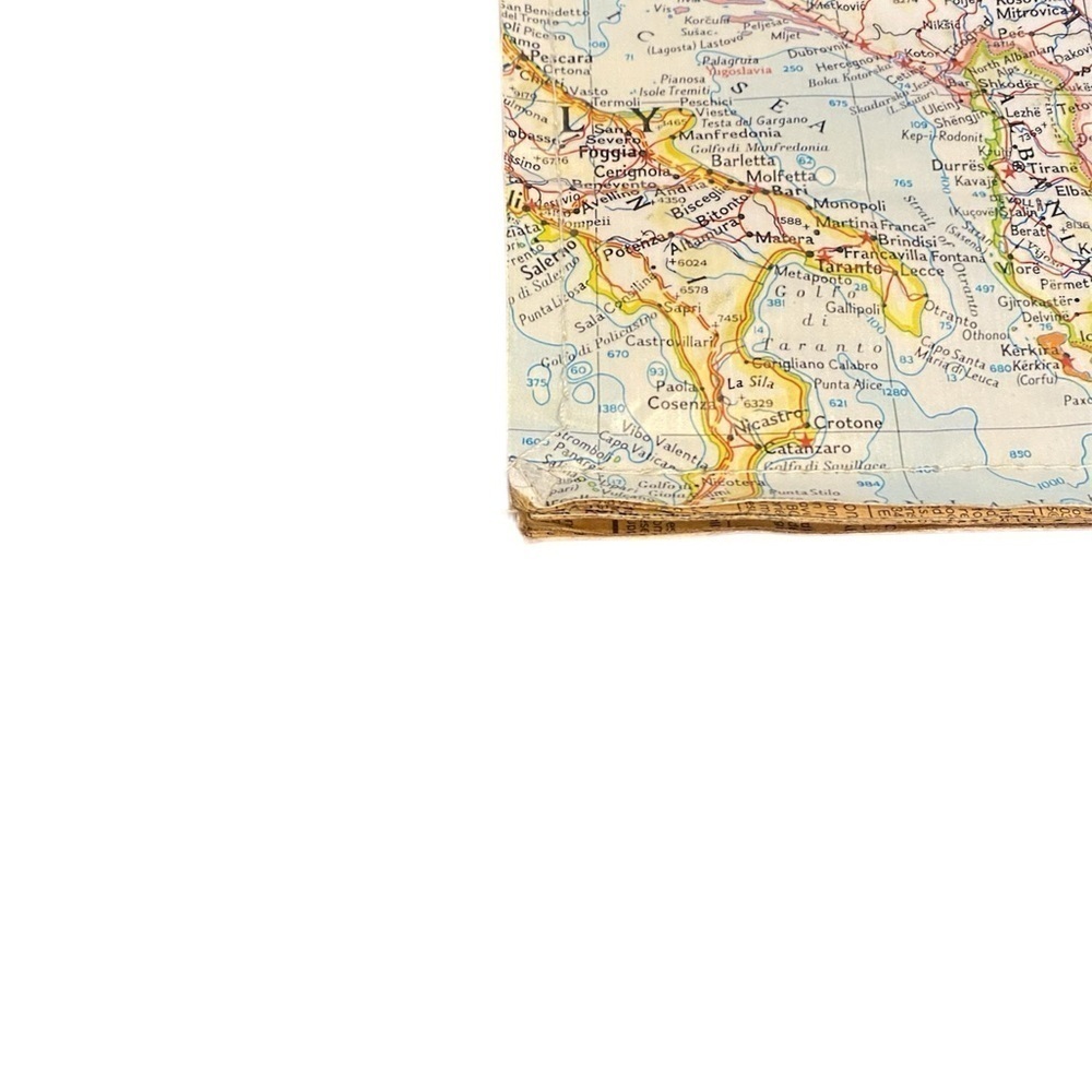 World Map Handbag With Adjustable Silver Chain - Picture 3 of 5